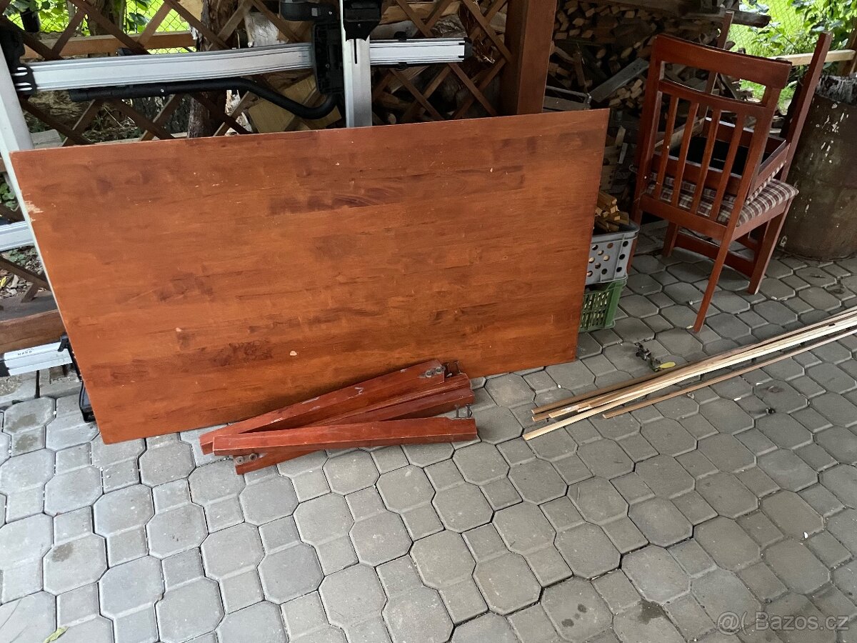 Jídelní stůl + židle - 4