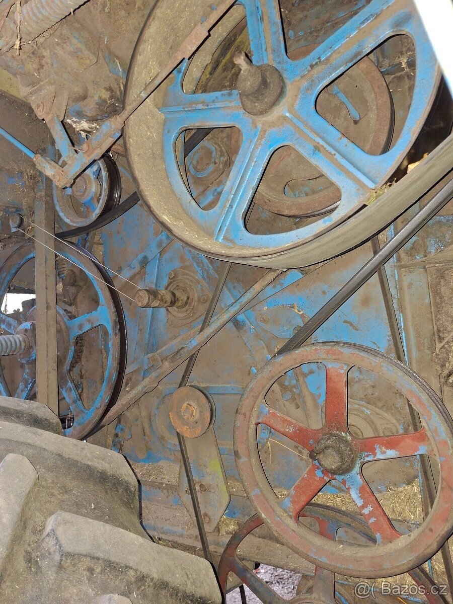 Prodám kombajn e512 - 4