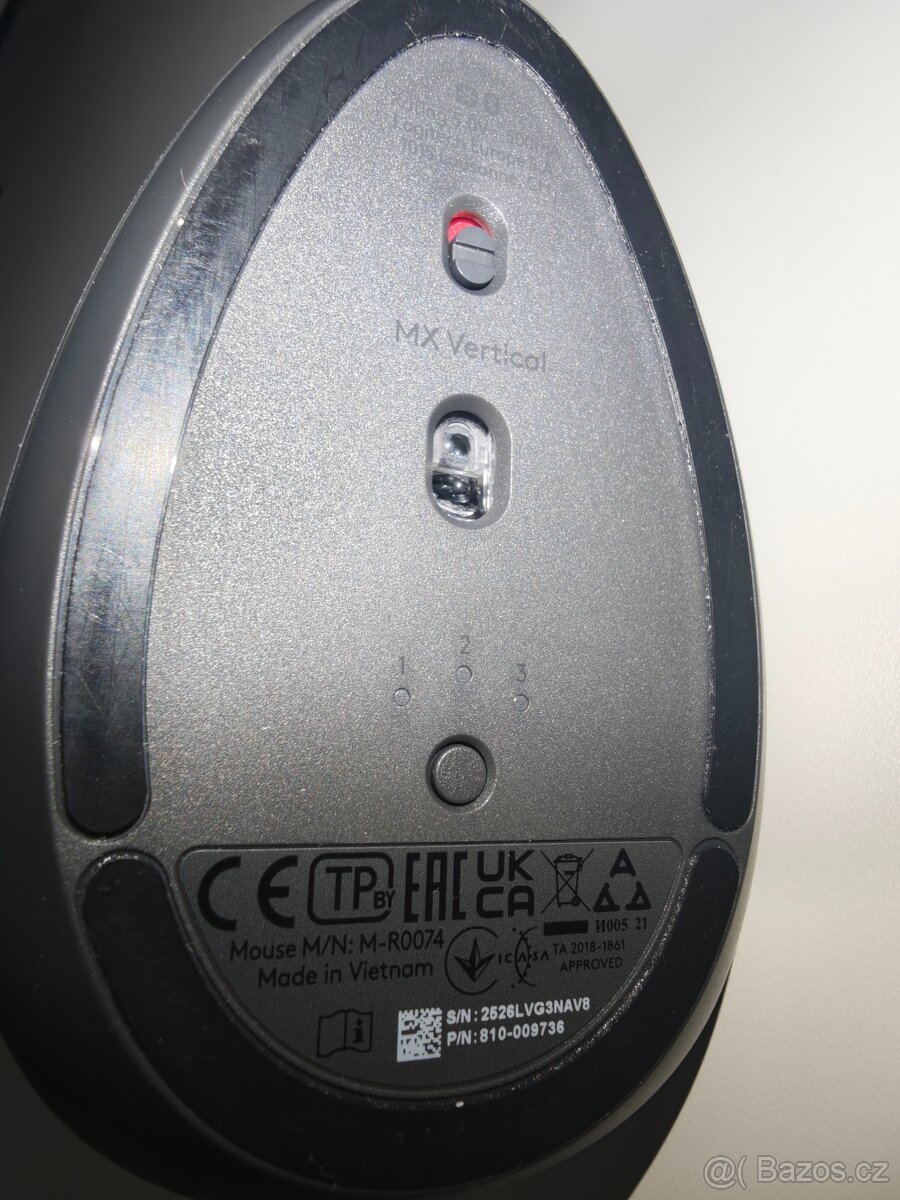 Logitech MX Vertical - 4