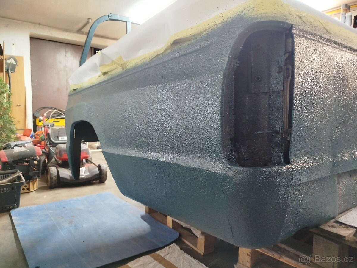 Prodám Mazda B2500 - 4