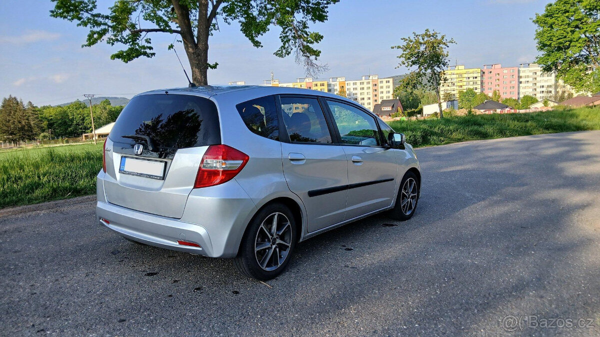 Honda Jazz 1.4 i-VTEC ve výbavě Comfort Plus - 4