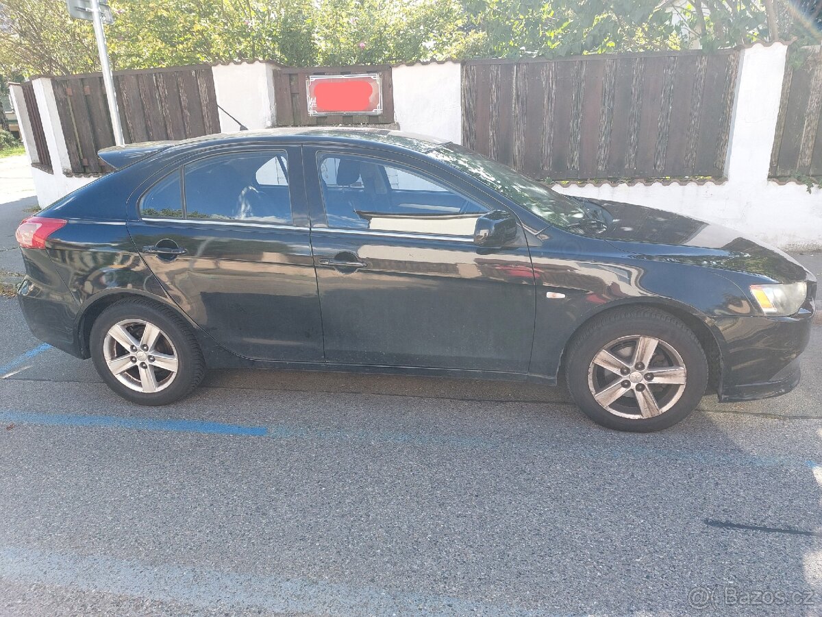 Mitsubishi Lancer 1.8 Sportback - 4