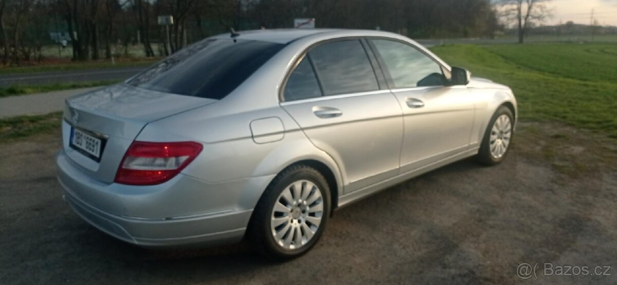 Mercedes Benz C200 - 4
