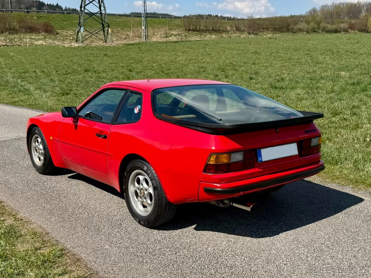 Porsche 944 - 4
