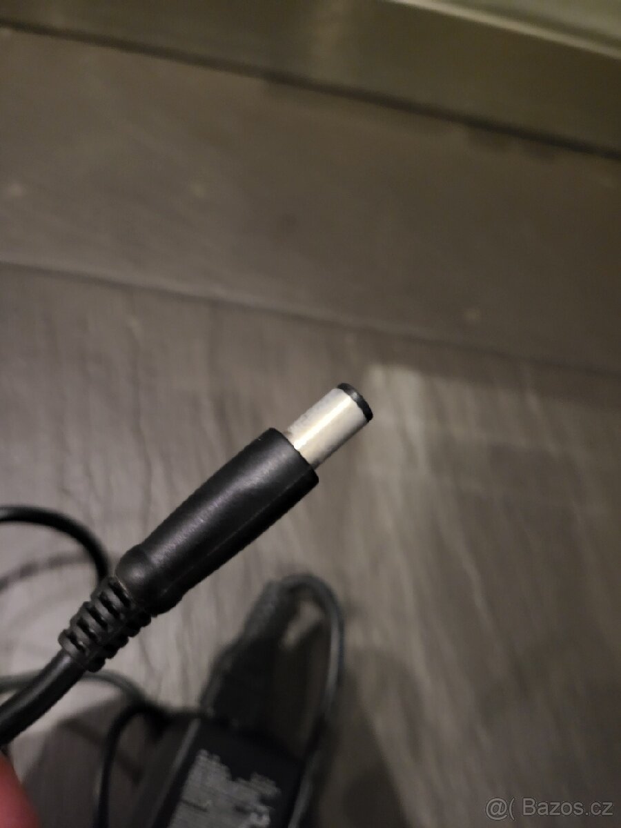 Prodám adaptér k ntb DELL - 4