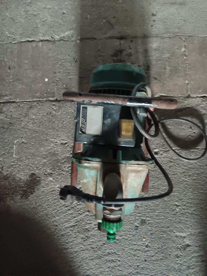 Prodám čerpadlo na vodu funkční - 4