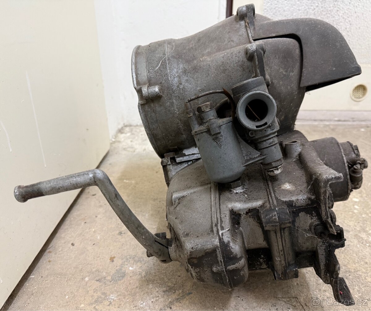 Historický motor IWL Berlin / MZ (německý skútr) - 4
