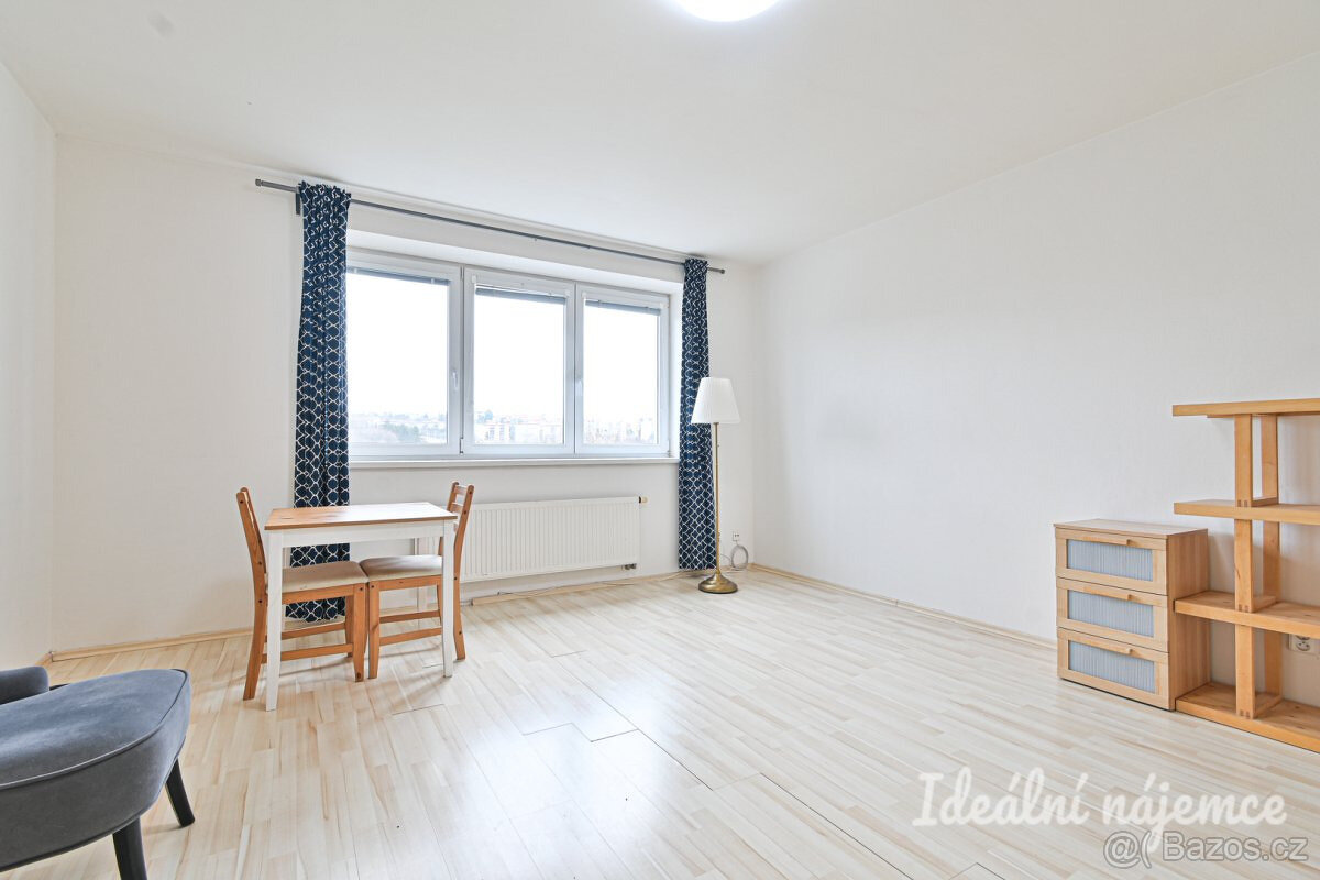 1+kk, Sedláčkova - 4