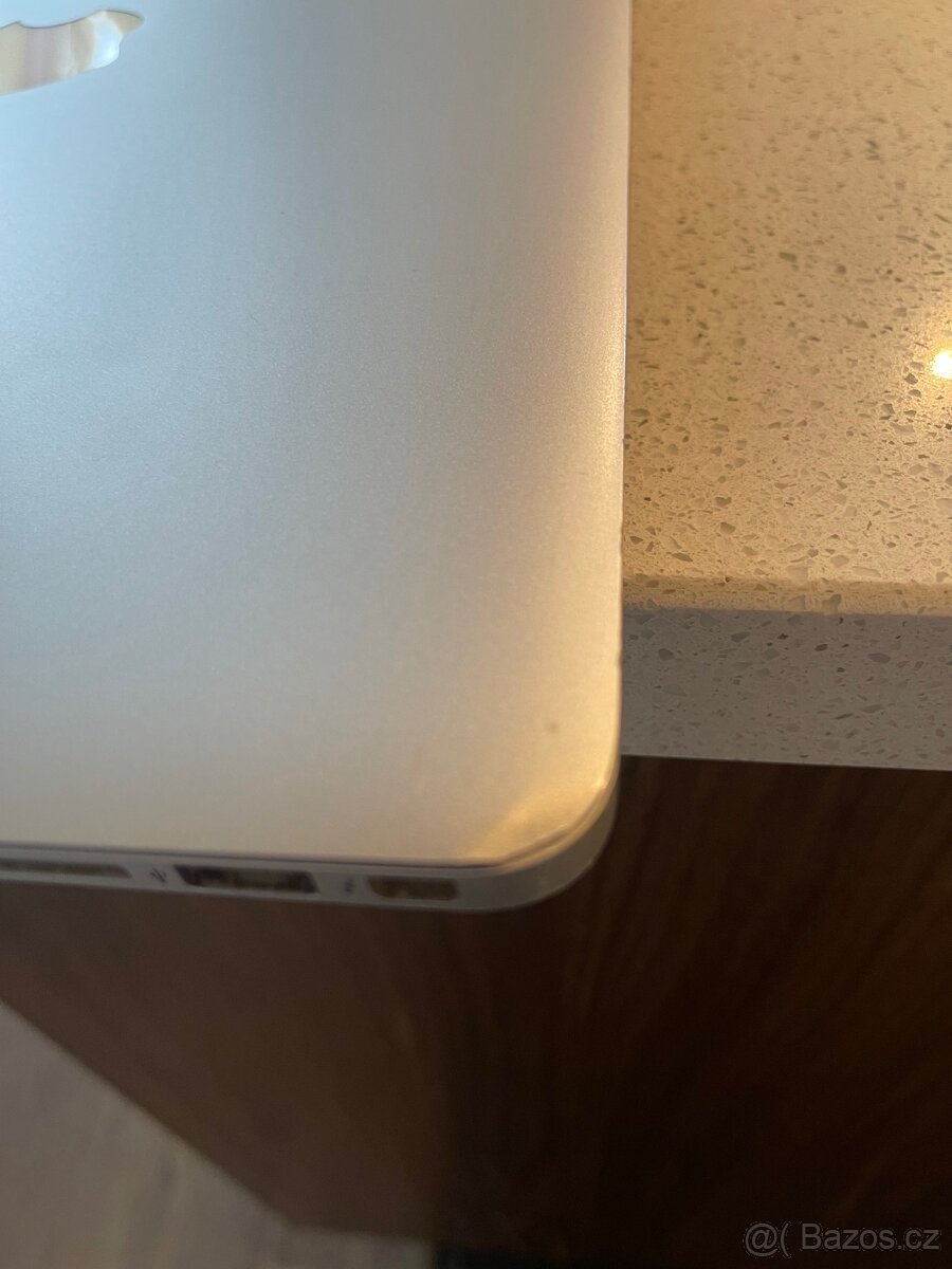 MacBook Air (13-inch, Mid 2013) - 4