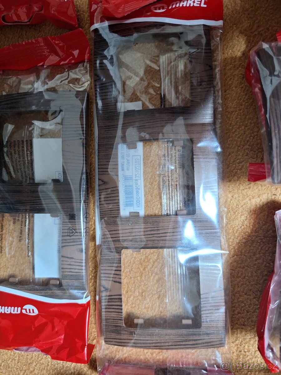 Vypínače a zásuvky - 4