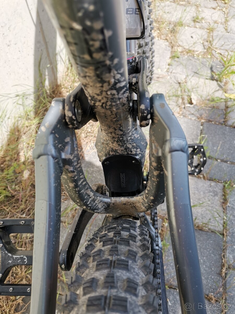 CTM Scroll chránič zadného tlmiča (2018-2025) - 4