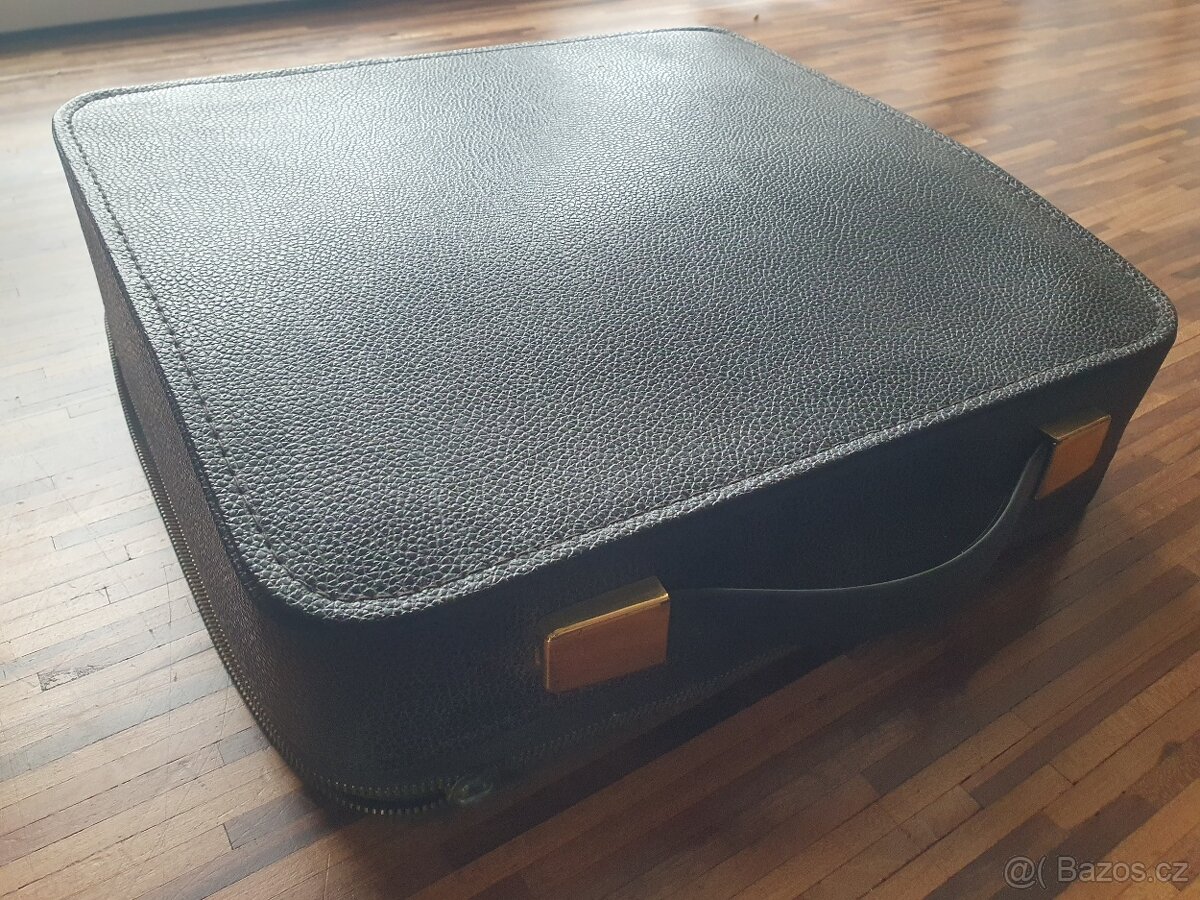 Psací stroj OLYMPIA - 4