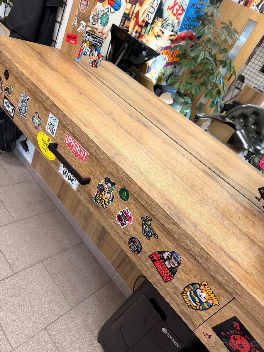 Kadeřnická stena (2x) + recepce - 4