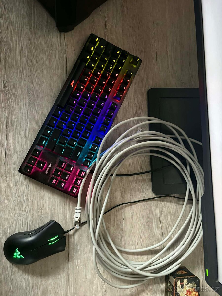 Herní počítač + příslušenství - 4