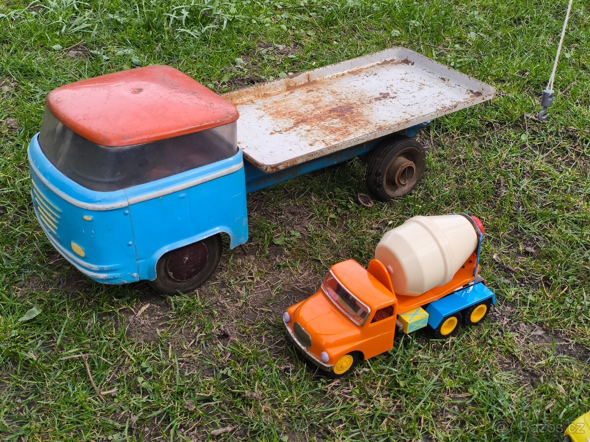 Hračky sběratelské - 4