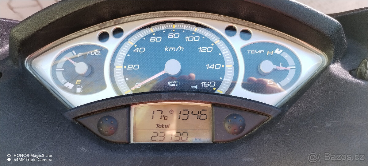Yamaha x-max 125 - 4
