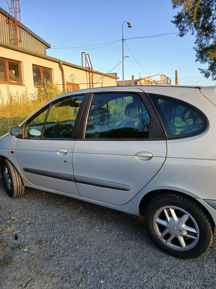 Renault megane || - 4