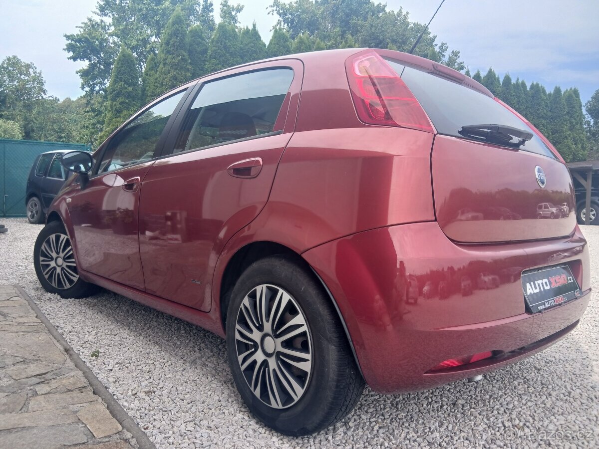 Fiat Grande Punto 1.4i GIUGIARO - 4