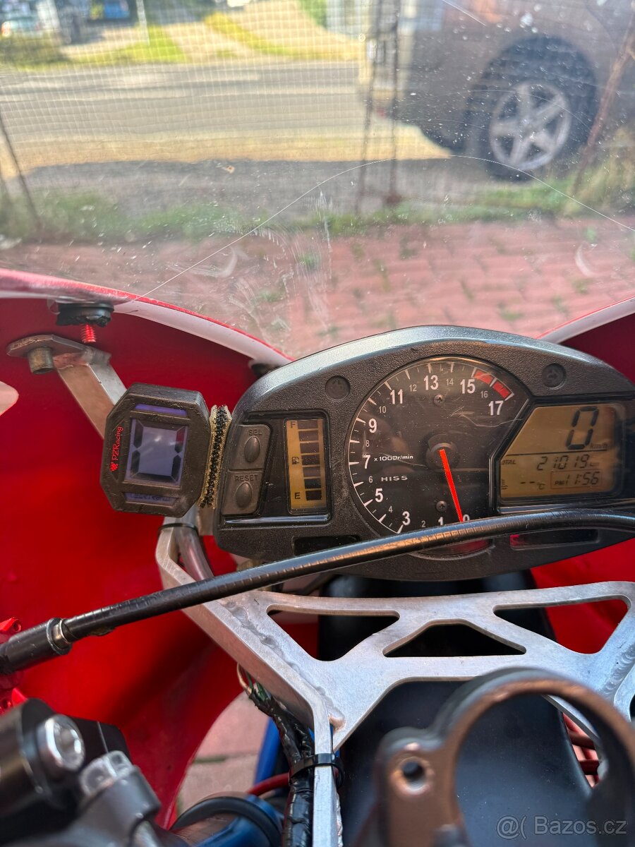 Honda CBR 600 RR - 4