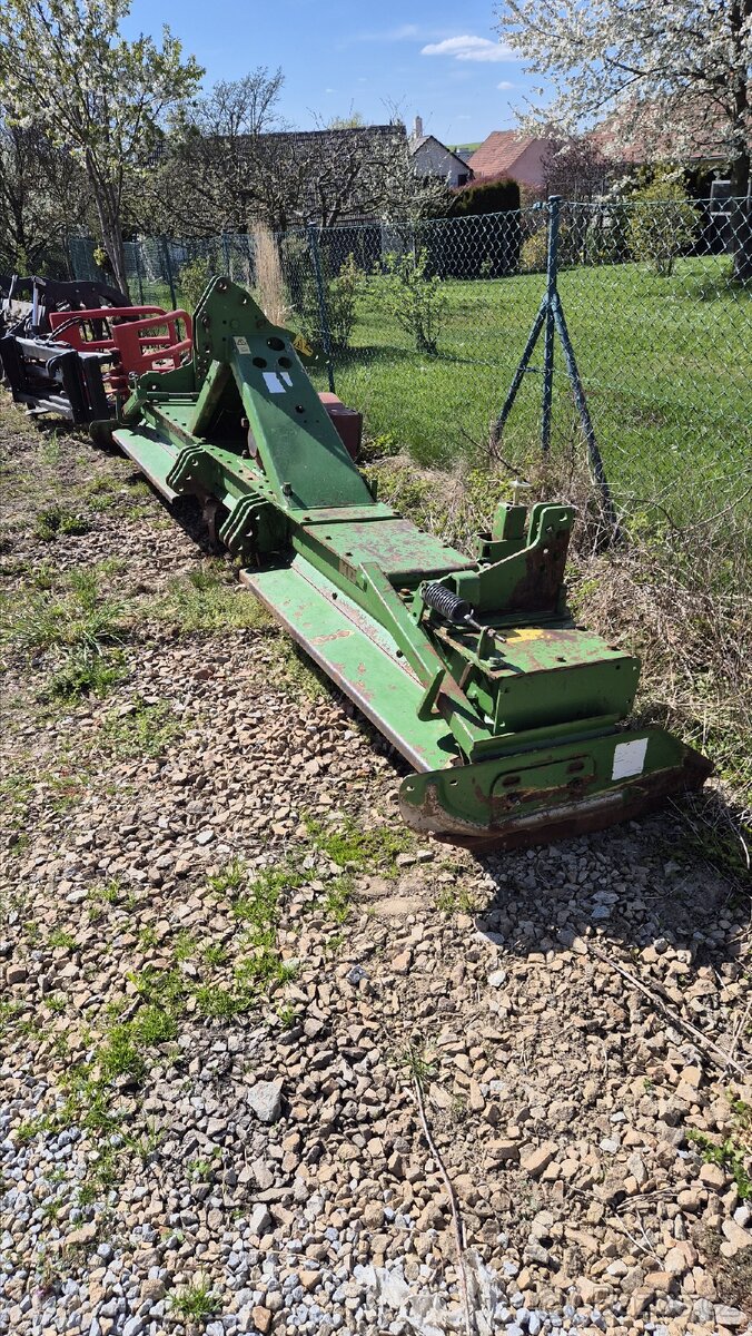Rotační brány Amazone KG 453 - 4