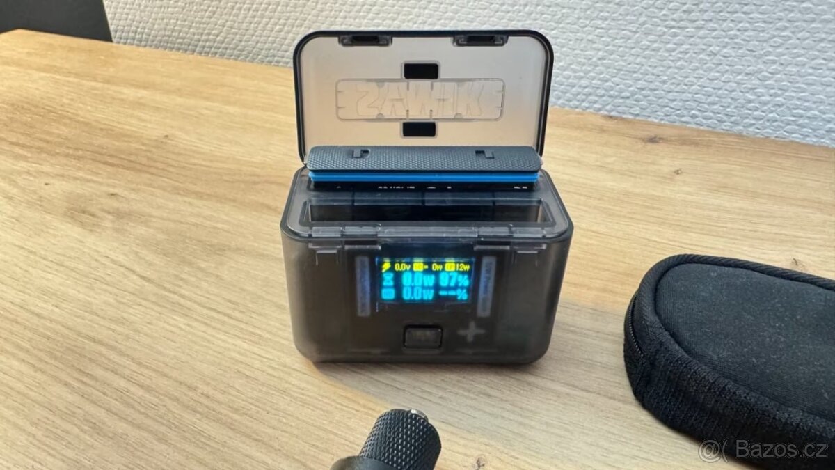 INSTA 360 X4 potápěčský balíček s 2. baterií + nabíjecí krab - 4