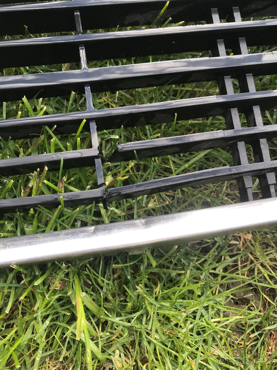 Maska Moskvič 2140 - 4