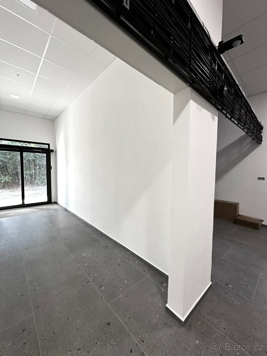 Kancelářské a skladovací prostory se zázemím - 4