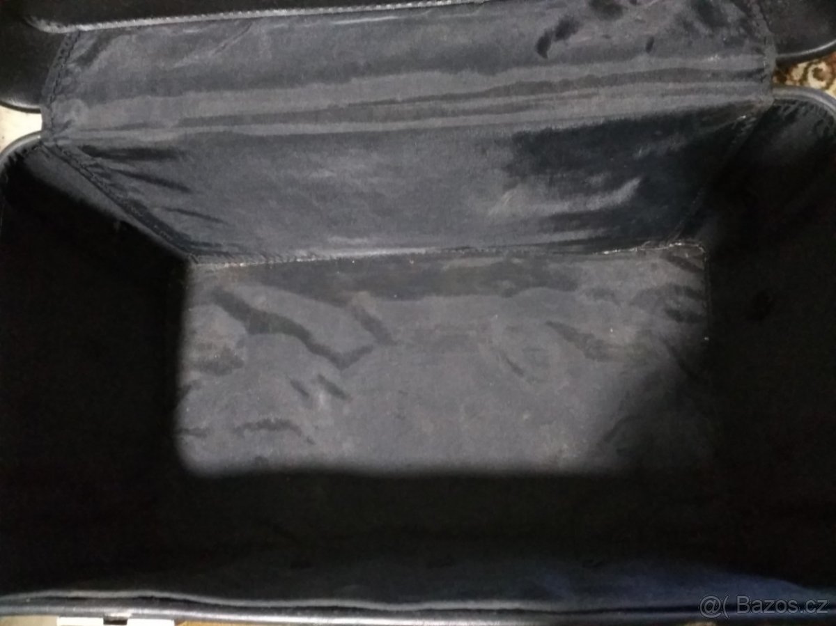 Koženkový kufřík - 4