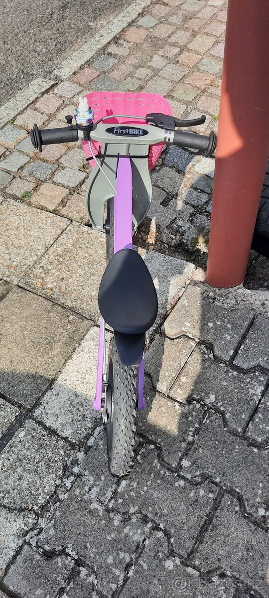 Prodám odrážedlo Firstbike - 4