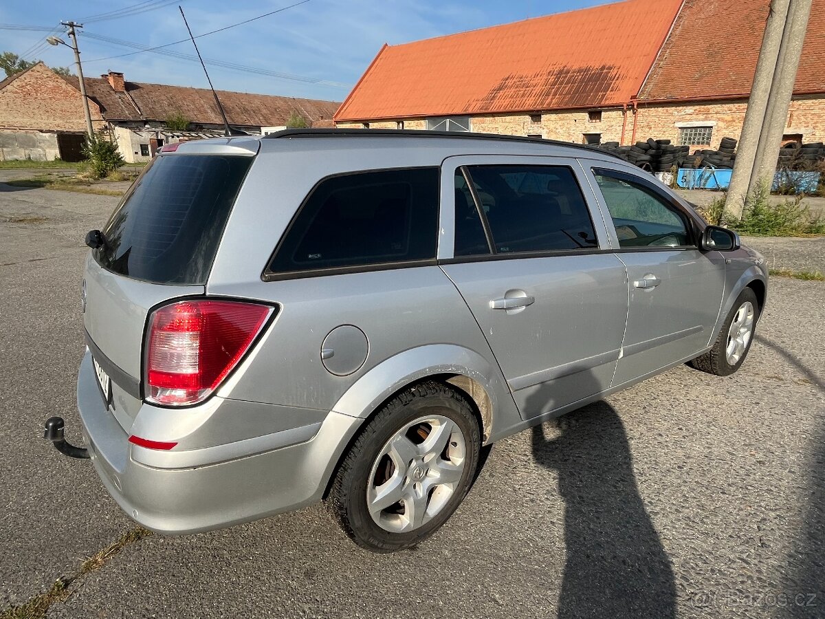 Opel Astra 2.0TD - 4