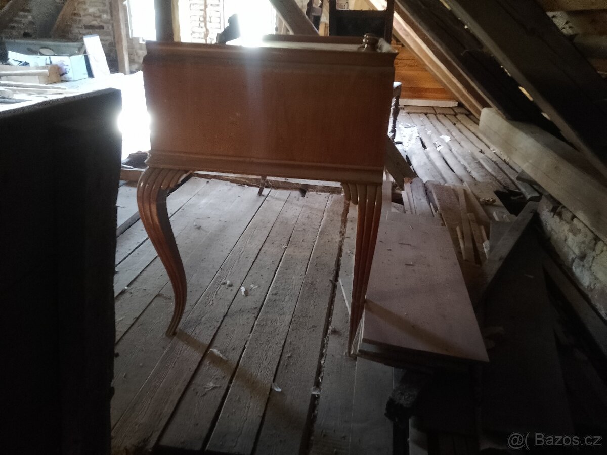 Starožitný psací stůl - 4