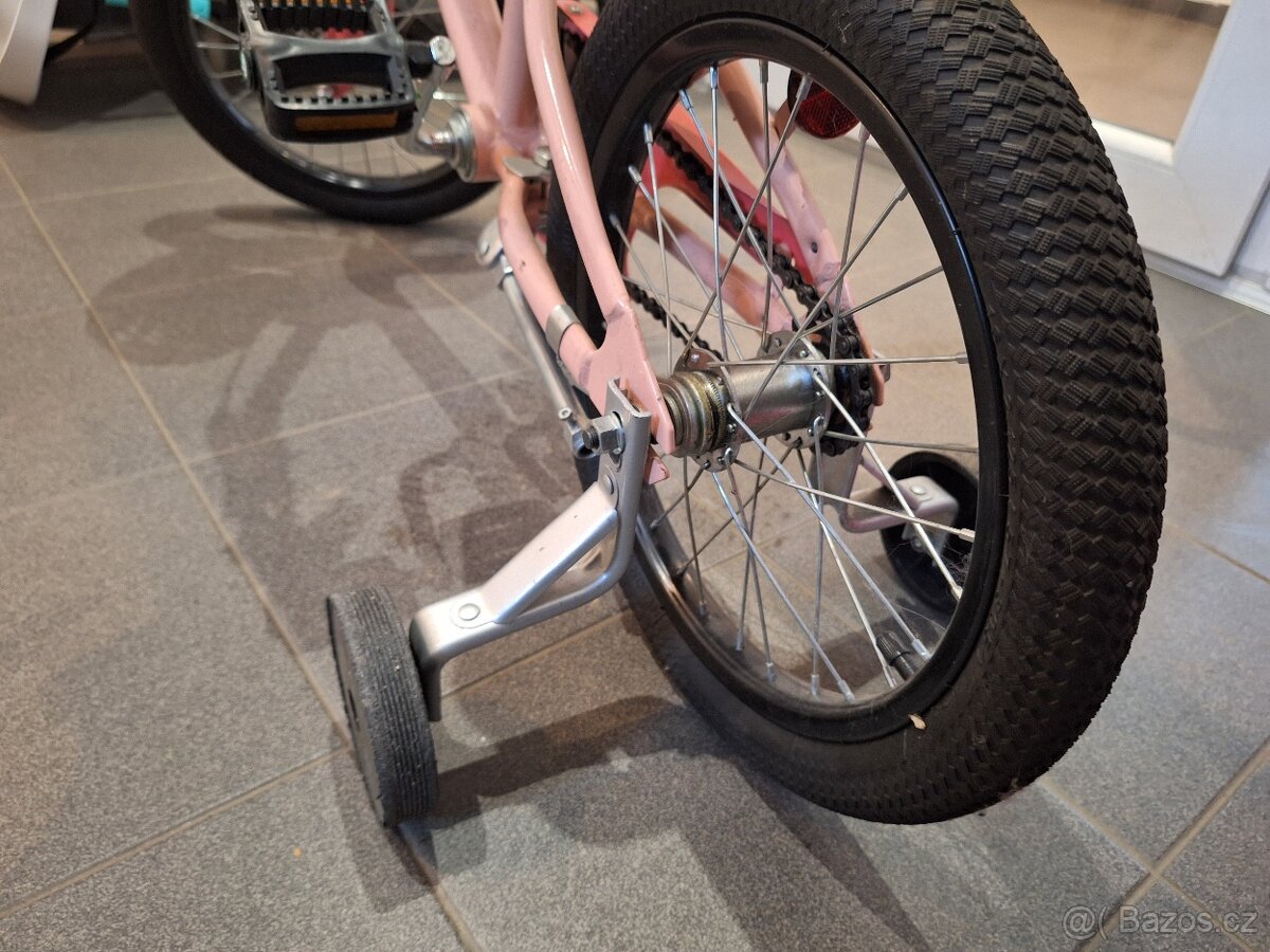 Dívčí kolo ZÁNOVNÍ - 4