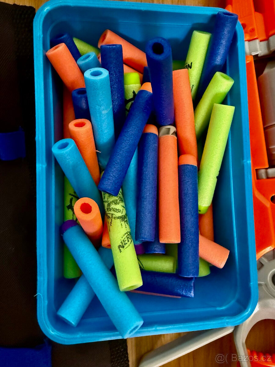 Nerf pistole + doplňky - 4