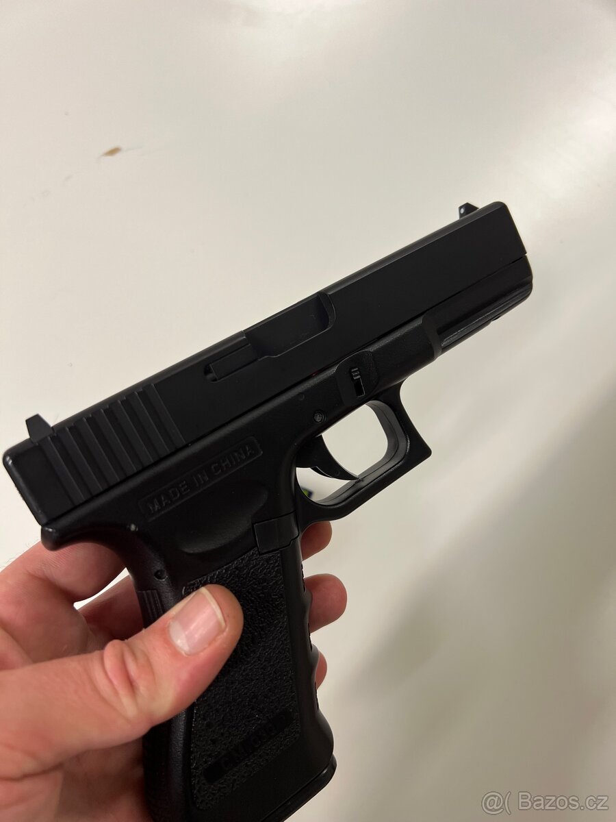 Glock aep 18c cyma cm.030 - 4