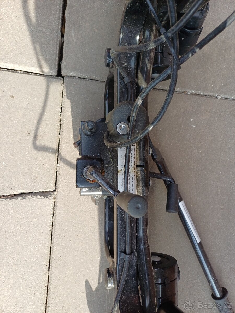 Nosič kol na tažné zařízení - 4