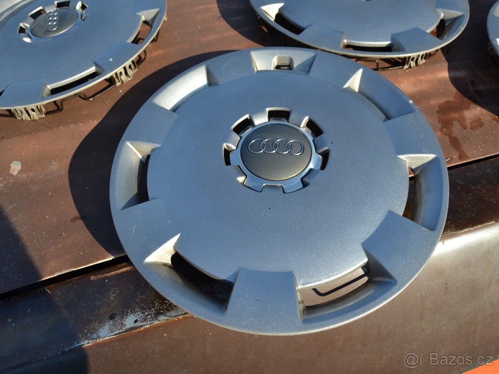 Poklice Audi 16 " originál - 4