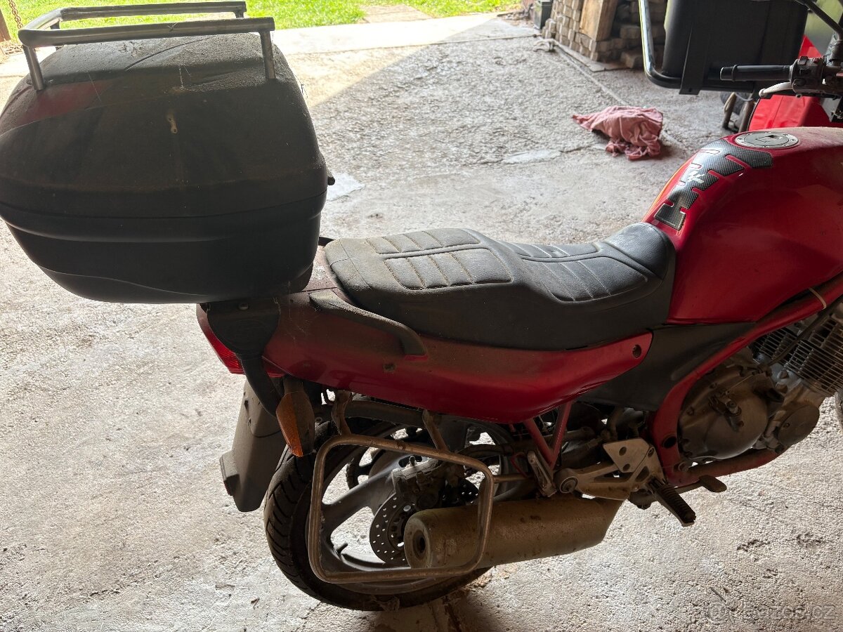 Yamaha XJ600S - 4
