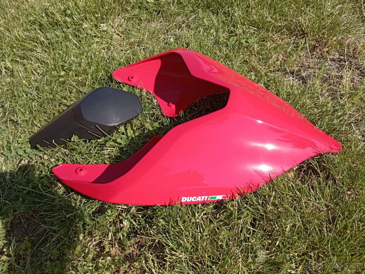 Ducati Panigale V4 - 4