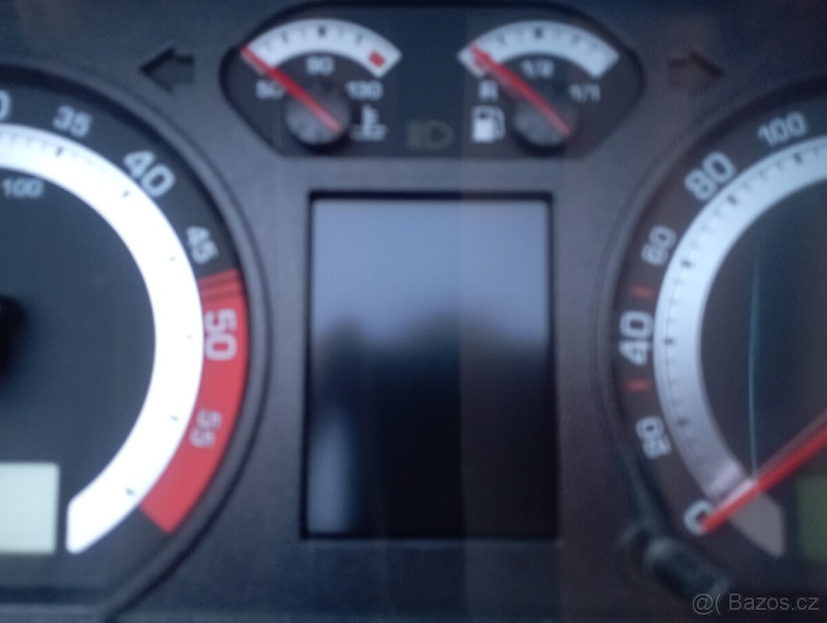 Škoda Fabia 1 RS budíky - 4