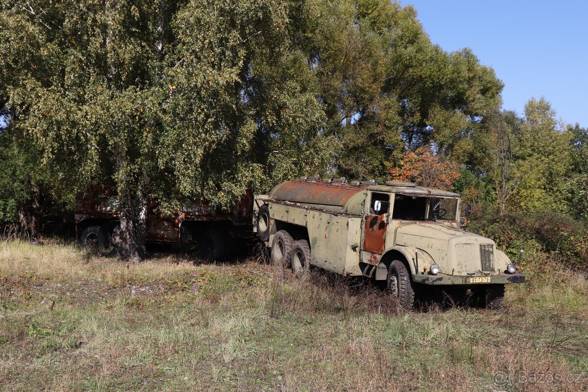 Tatra 111 C7 + vlek CV 9 Benzina (raritní souprava)