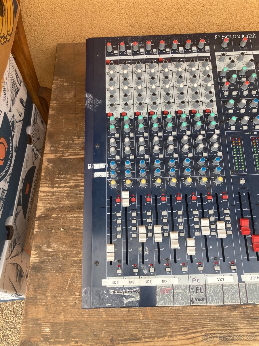 Mixážní pult SOUNDCRAFT LX7ii - 4