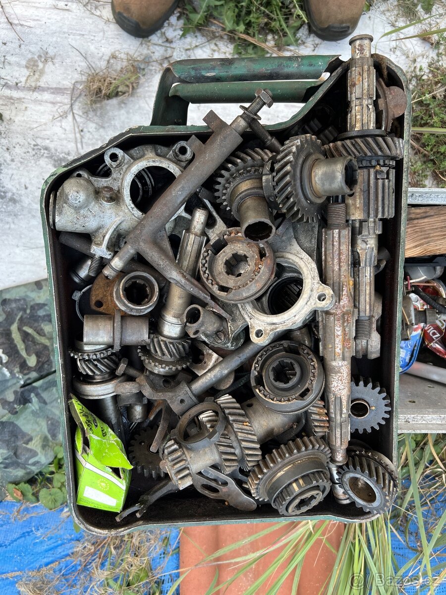 Škoda . Spartak. - 4