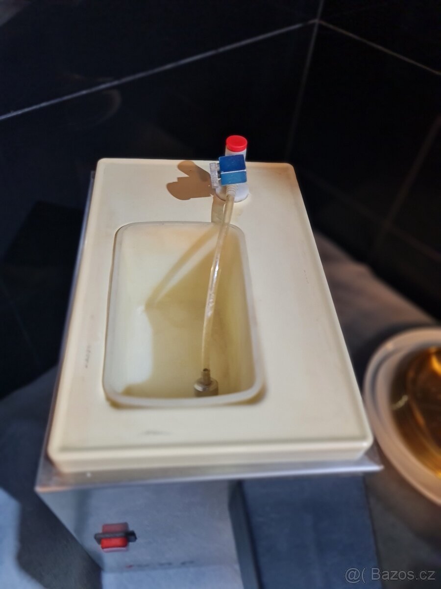 Výrobník šlehačky - 4