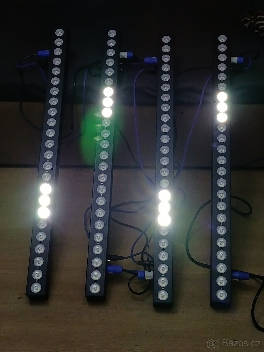Novinka...4 ks 24x12 Wat RGBW +dálk.ovl - 4