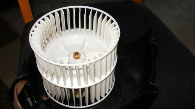 RADIÁLNÍ VENTILÁTOR - 4