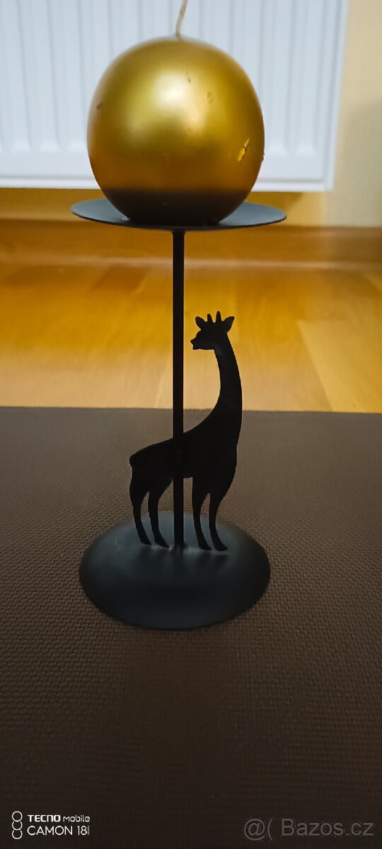 Africký svícen žirafa +zlatá kulatá svíčka - 4