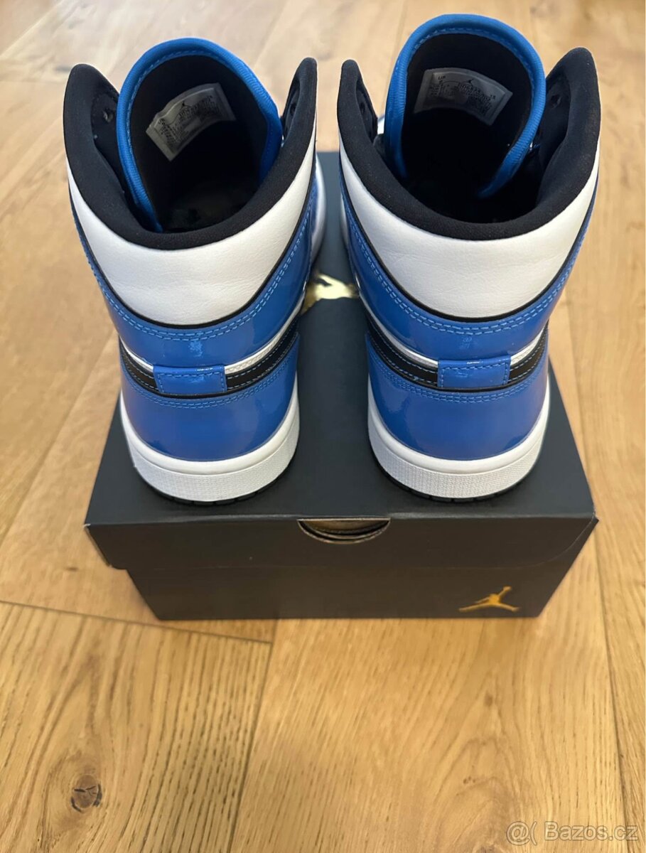 Nike Air Jordan 1 Mid SE "Signal Blue" - 4
