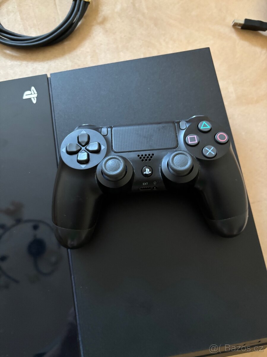 Sony PlayStation - 4