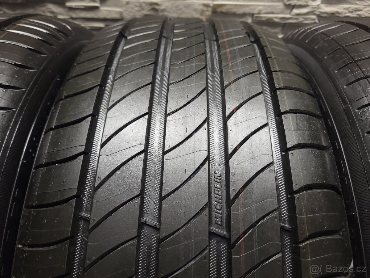 4x 225/45R17 Michelin Primacy 4 NOVÉ - 4