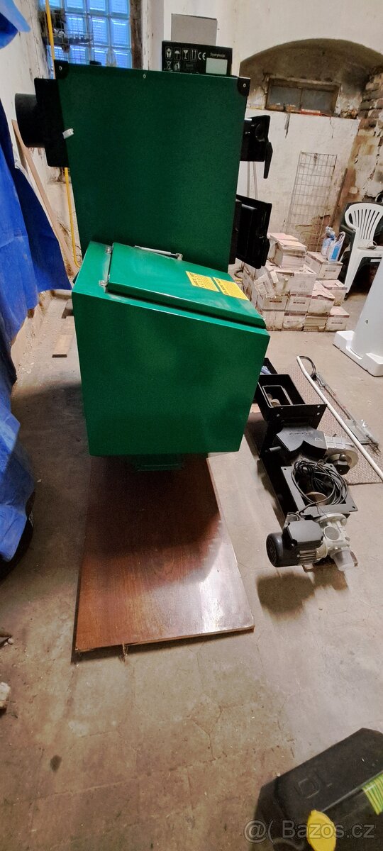 Kotel na uhlí s násypkou (8- 28 kw) - 4